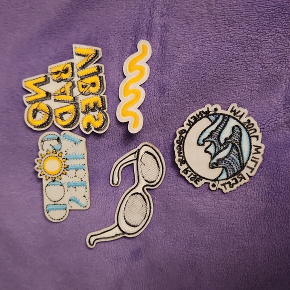 Good Island Vibes Patches Set - Picture 7 of 7